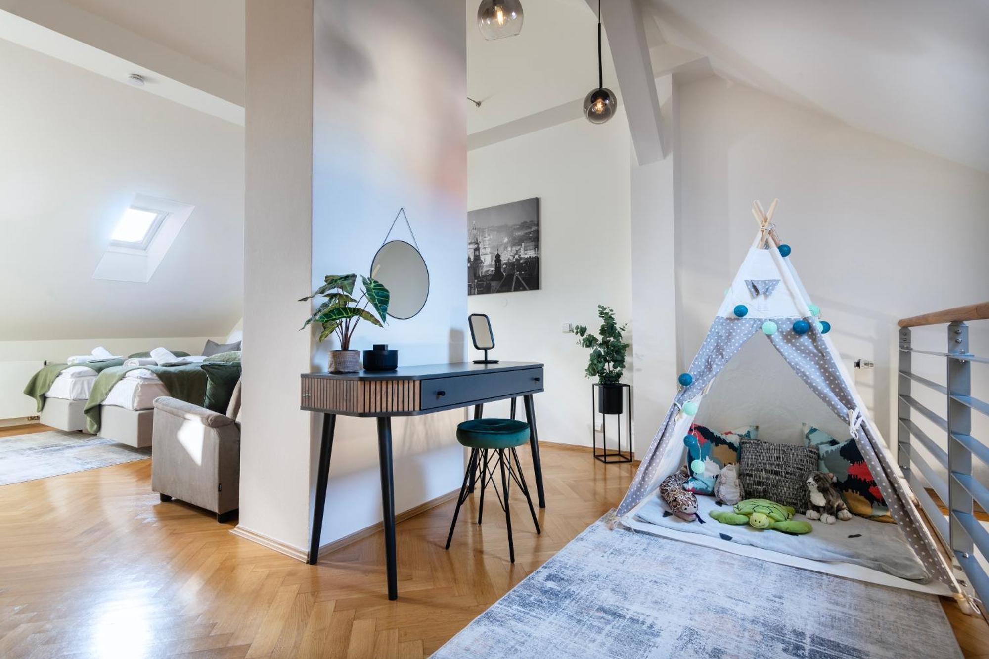 Duplex 165m2 With Views Only 30 Seconds To Charles Bridge Apartment Prague